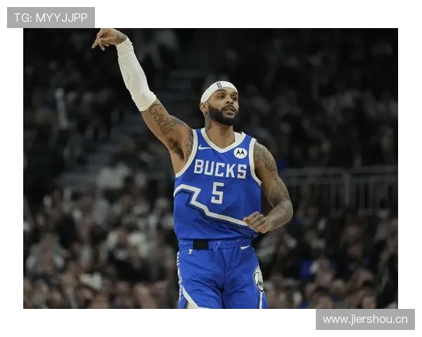 加里·特伦特三分出手大增，拉开与队友利拉德的得分差距