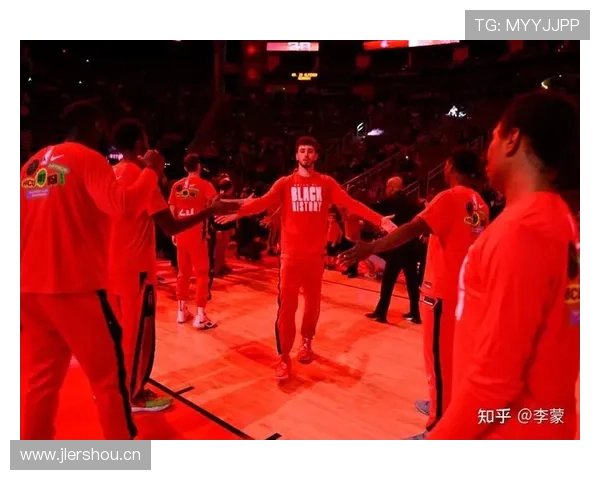 申京挡拆制造内线错位提升得分效率显著拉开团队空间