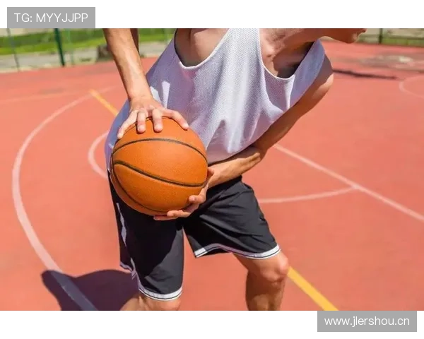 作为篮球新手必学：身体接触判罚的正确理解与应用场景